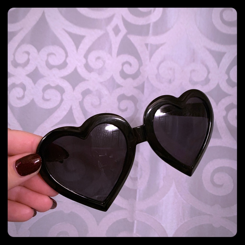 Black Heart Sunglasses